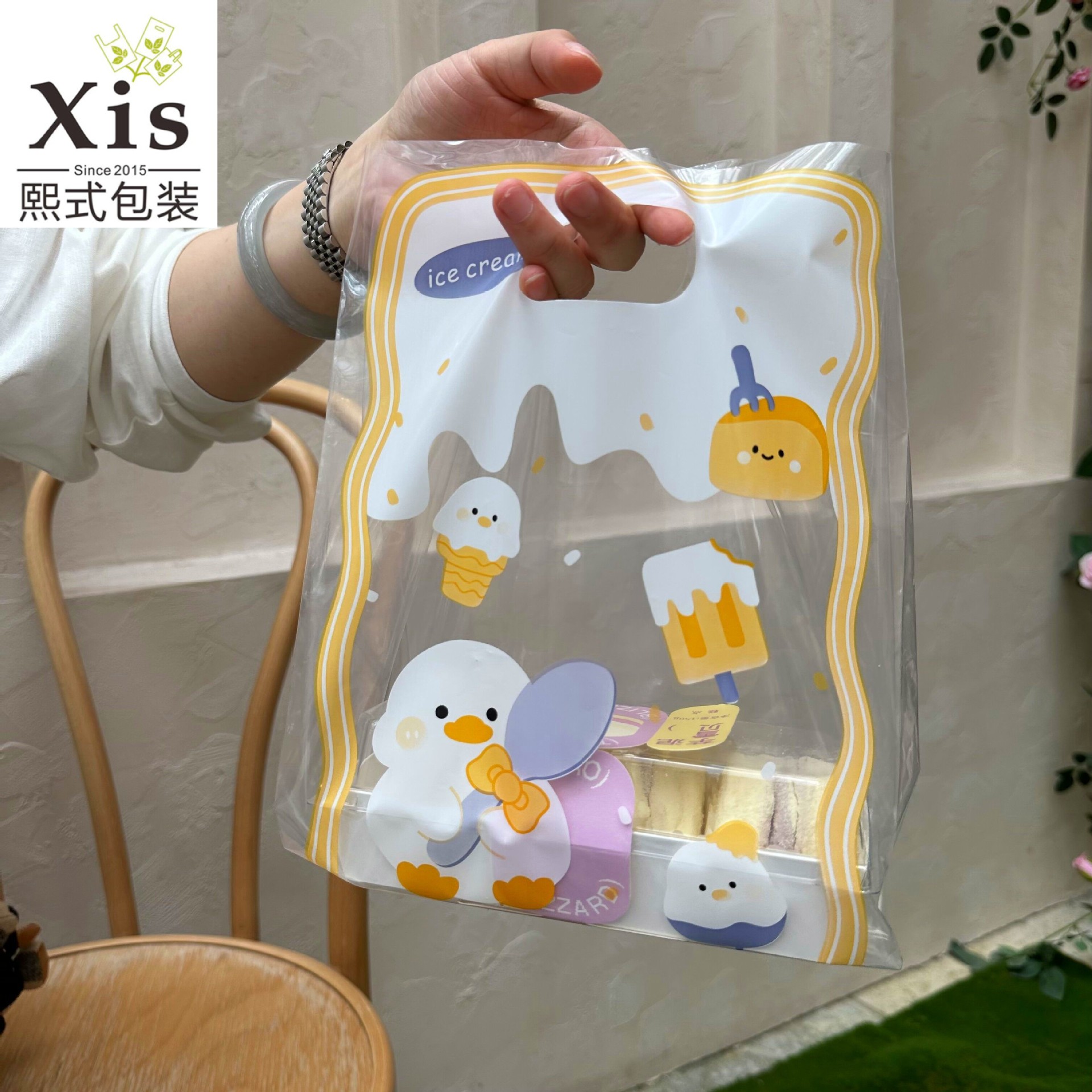 Transparent ice cream duck takeout packaging bags, thickened plastic bags, dessert baking packaging bags, clothing handbags, cute