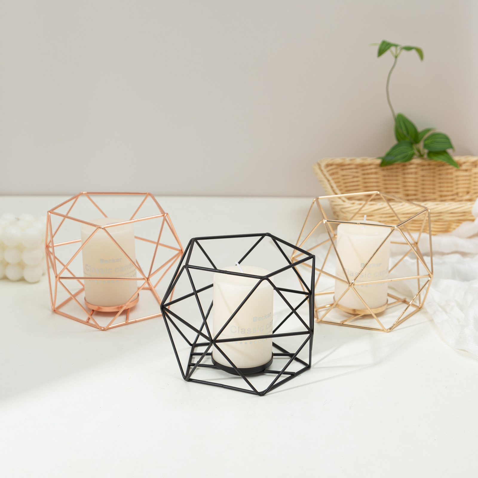 Cross-Border American Polygonal Iron Candlestick Candle Light Luxury Base Metal Candlestick High-End Decorative Pieces Specification drawing