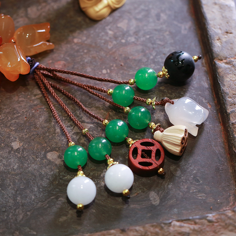 Natural water grass agate double pixiu jade meditated car hanging men and women car rearview mirror interior car pendant hanging ornaments Application Scenario