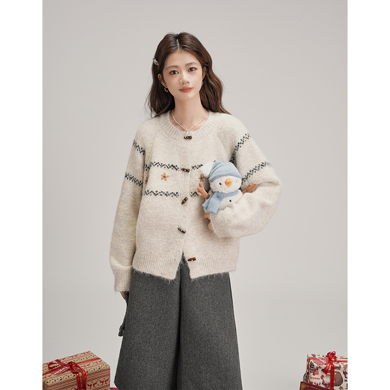 Jiyoufair Island sweater cardigan jacket for women's autumn and winter, thick, loose and laid-back style, horn-buttoned knitted sweater top