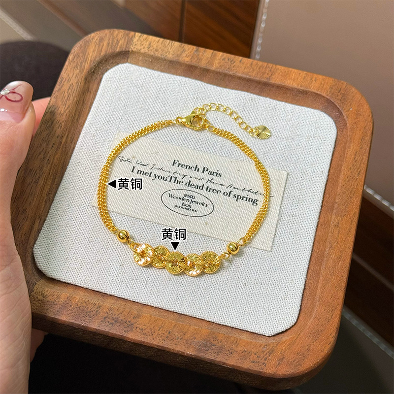 New light luxury, fashionable and exquisite copper coin broken ice necklace, simple yet high-end, retro and versatile, elegant collarbone chain for women details Picture