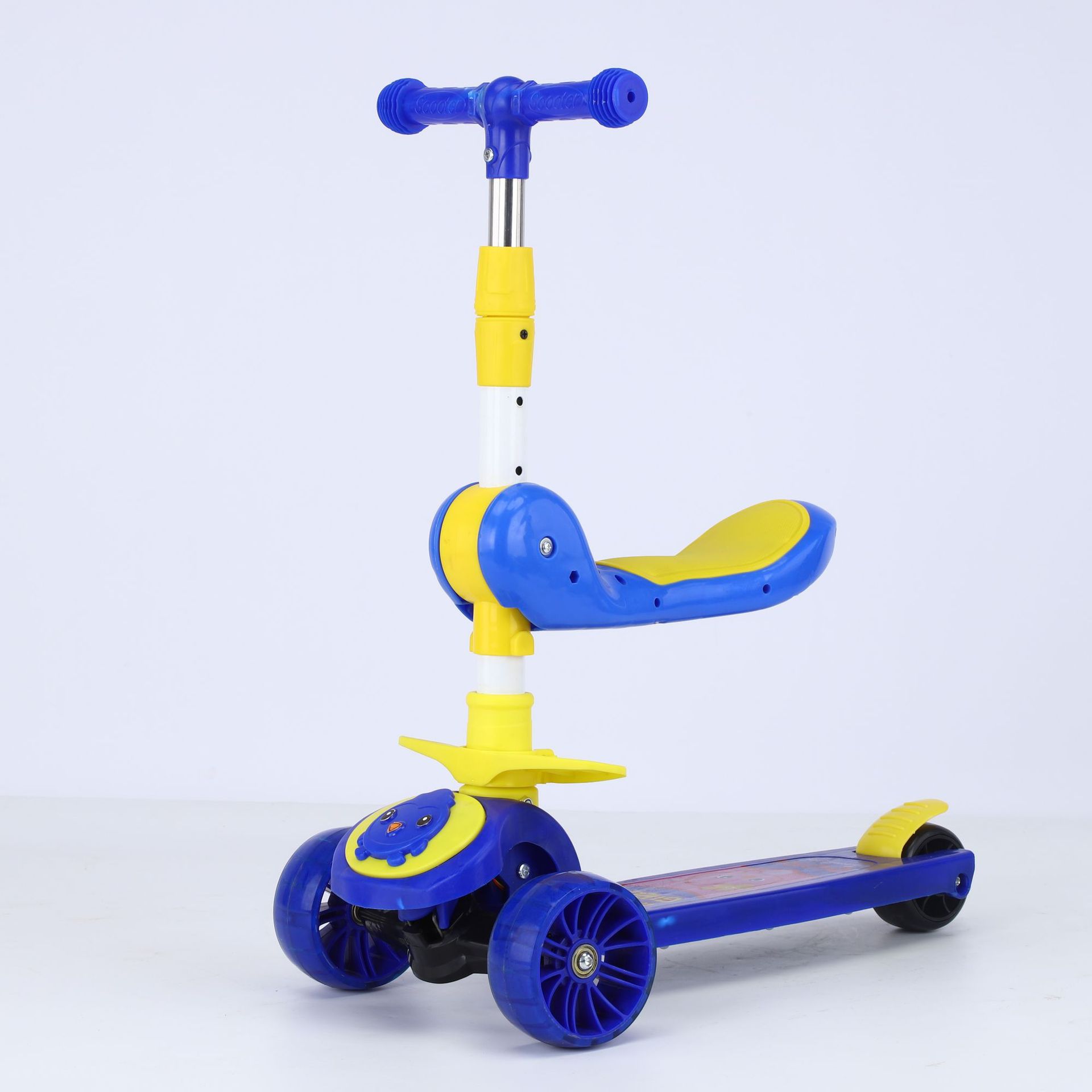 Children's Scooters 1-2-3-6-12 Years Old 3-In-1 Can Sit Yo-Yo Girl Boy Baby Child Scooter Application Scenario