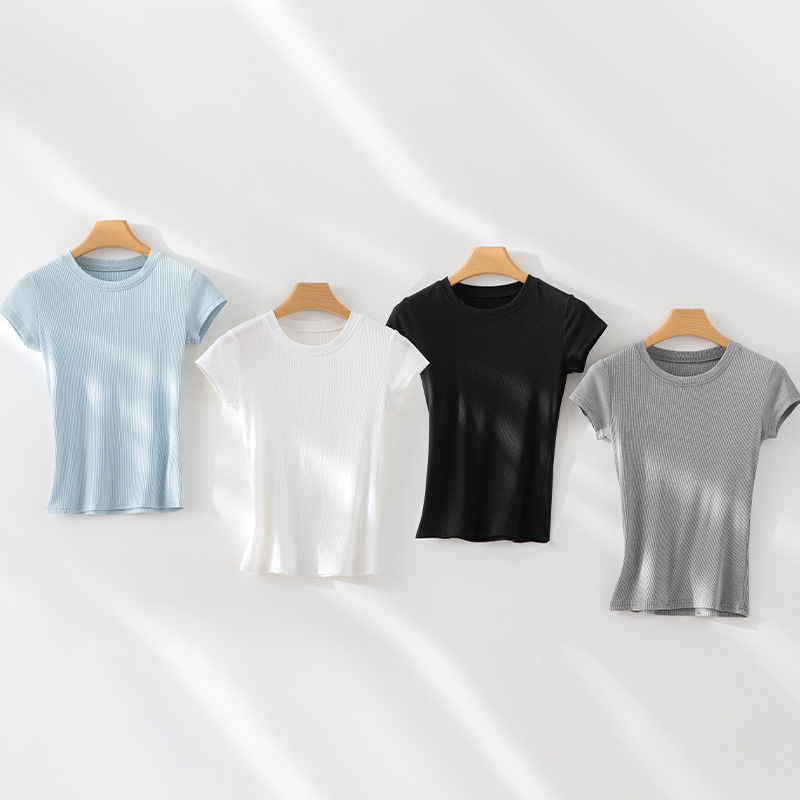 女式T恤实物图