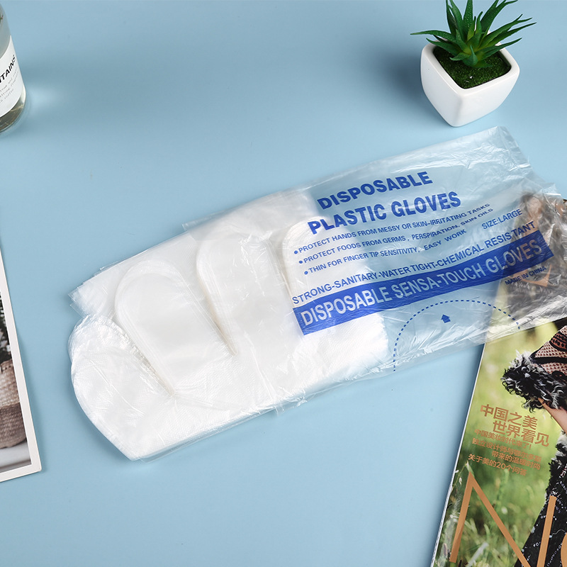 New PE food-grade disposable gloves, thickened disposable gloves for lobster, barbecue, beauty, hair care and household chores Application Scenario