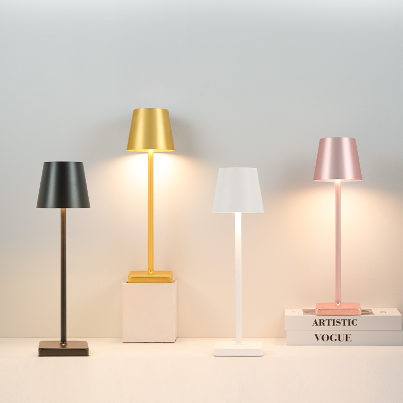 床头灯/中古台灯/小夜灯少女百褶北欧/小台灯/羽毛台灯产品图