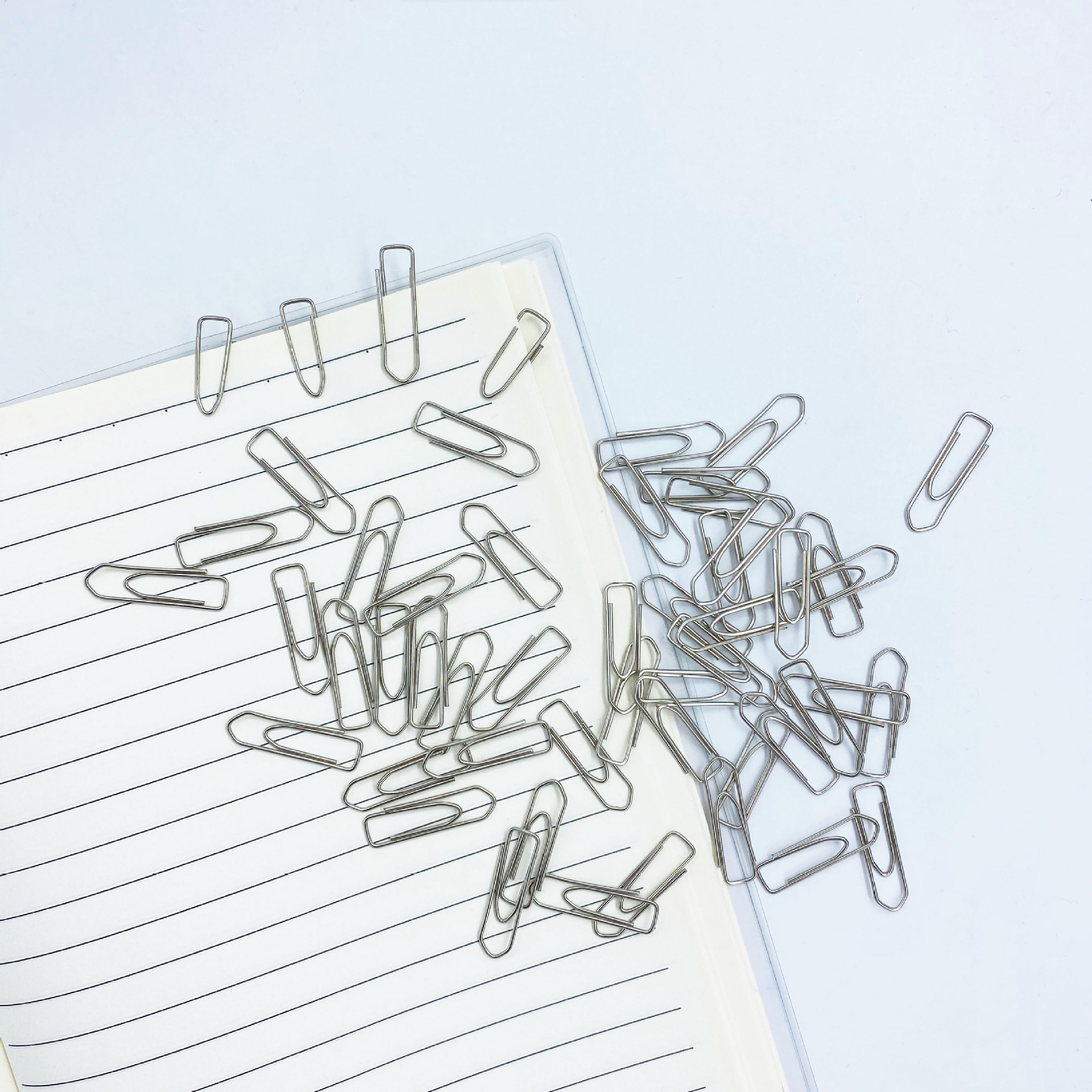 Wholesale paper clips, creative irregular-shaped paper clips, 25mm boat-shaped paper clips, metal paper clips, office stationery