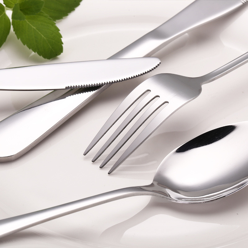 Cross-Border 304 Stainless Steel Knife And Fork 1010 Western Tableware Set Hotel Restaurant Western Steak Knife And Fork Spoon Wholesale Application Scenario