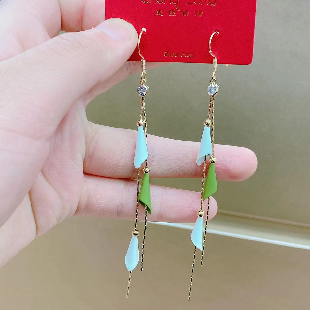 【 Silver Needle 】 Chinese Style Colorful Flag Three-color tassel spliced AAA Zircon elegant Female earrings, a bestseller in live-streaming by Internet celebrities Application Scenario