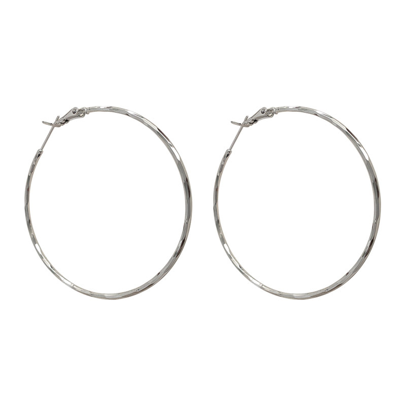 Exaggerated personality, ins, high-end, sweet and cool, versatile, large round ear rings, simple and elegant, new earrings from the factory Item Picture