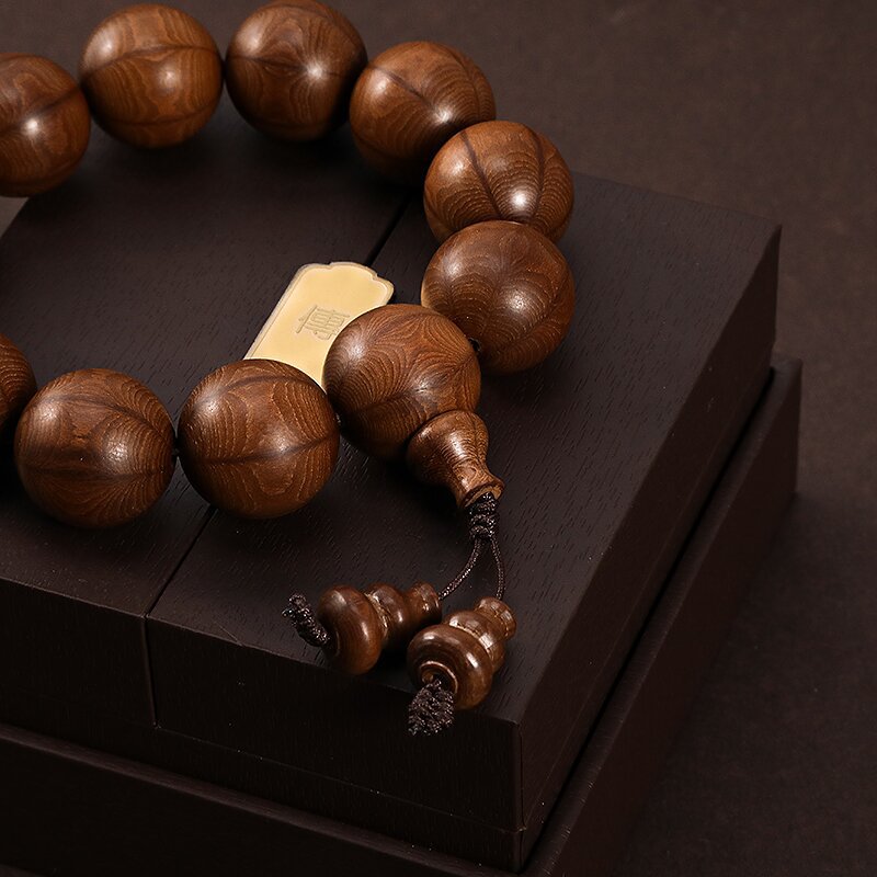 手串/水晶手串/沉香手串/文玩/琉璃手串产品图