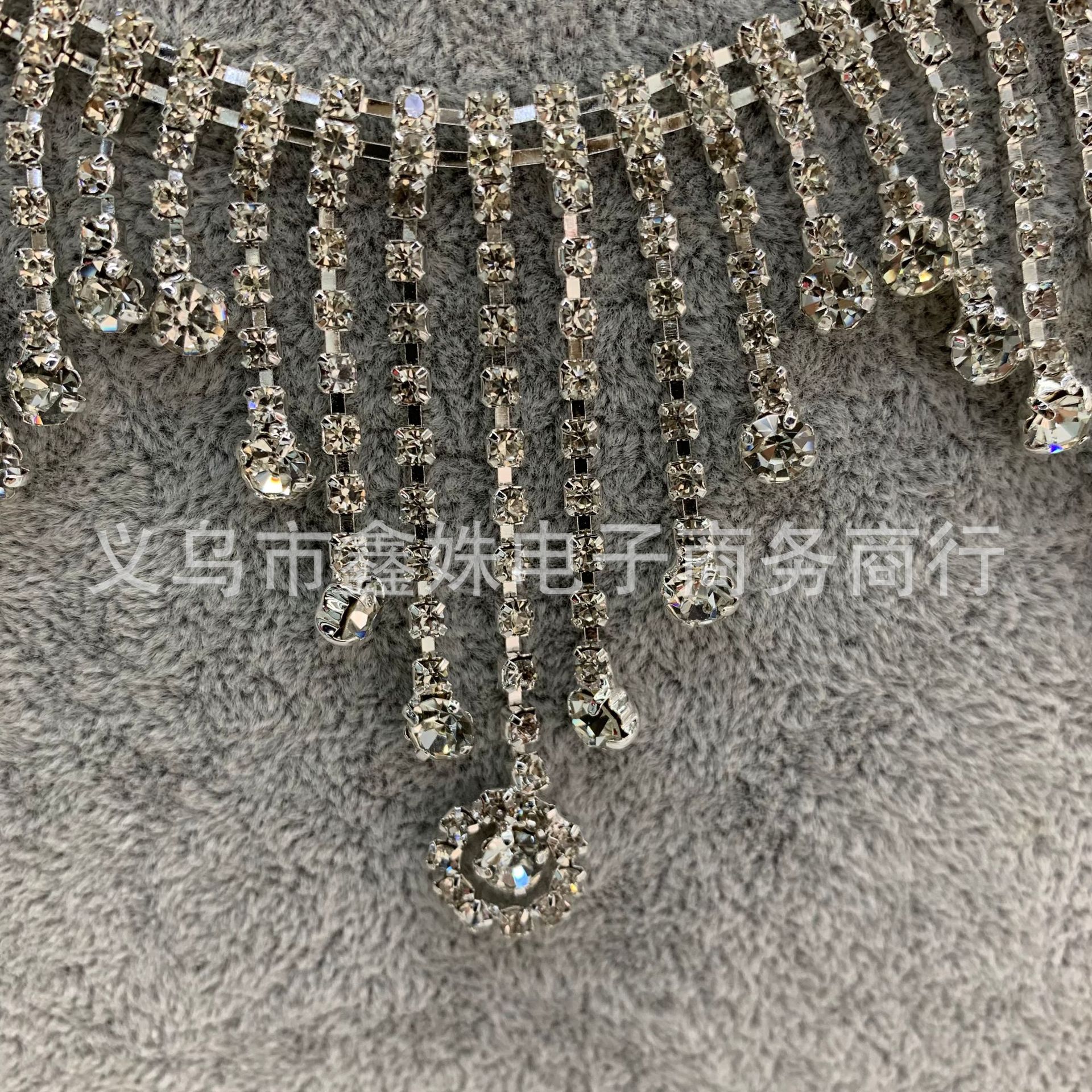 Tassel chain, triangular wavy lace, rhinestone welded chain, wedding dress and evening gown accessory decorative chain Specification image