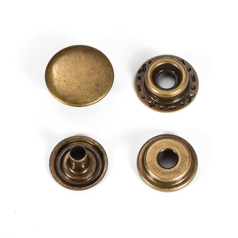 The manufacturer has in stock brass four-way buttons, metal smooth four-way buckles, large white buckles 201#15mm emergency buttons Specification image