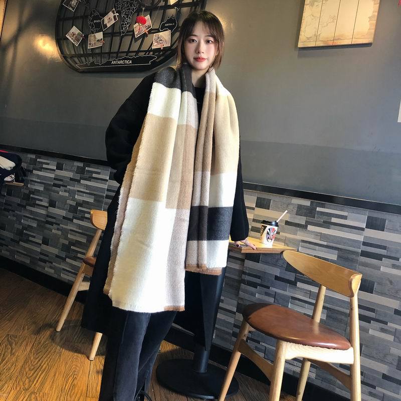 新款韩版大格子仿羊绒围巾女 时尚优雅百搭保暖加厚羊绒披肩批发图