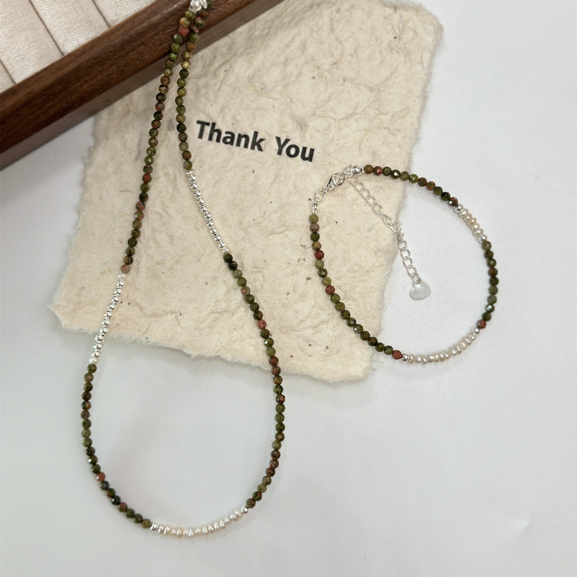 Natural tiger's eye necklace, autumn and winter Maillard irregular design, high-end sweater chain, retro coffee-colored collarbone chain
