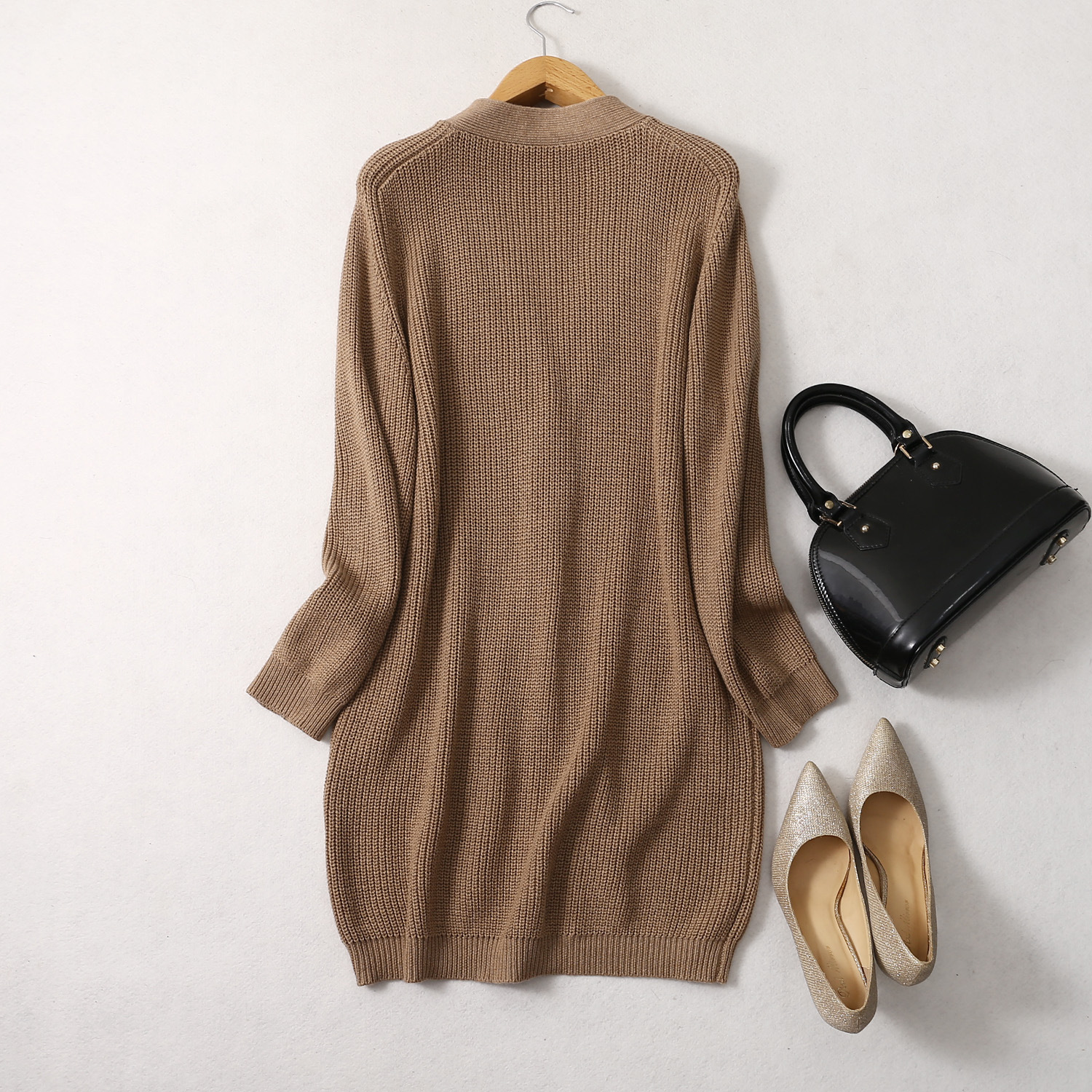 Sweater cardigan autumn and Winter new collection: Knitted silk and cashmere blend cardigan, elegant commuting loose thick knitted sweater for women Specification image