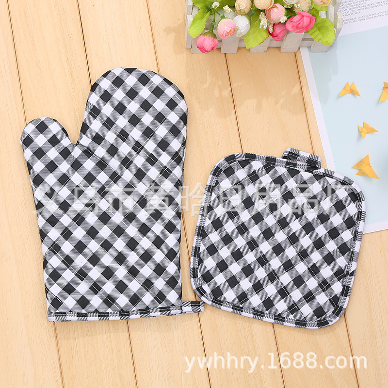 【LOVELY HOME】 Heat resistant oven gingerbread glove mat two-piece geometric gingerbread printing kitchen full figure