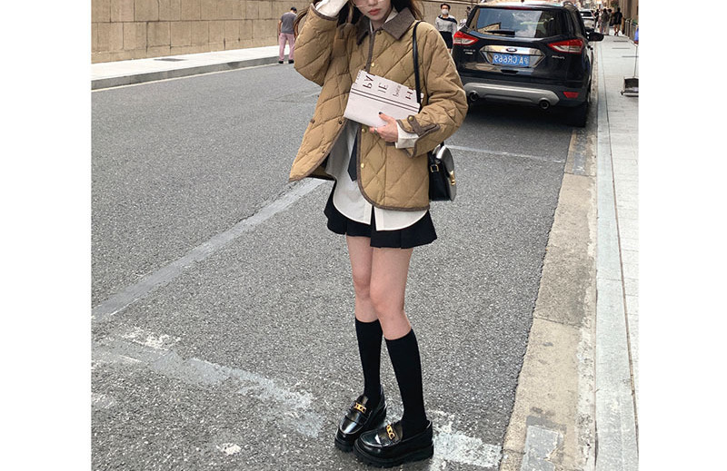 Autumn and Winter women's clothing 2022 Autumn new Design retro cotton-padded jackets, down cotton-padded jackets, women's loose long-sleeved jackets Application Scenario