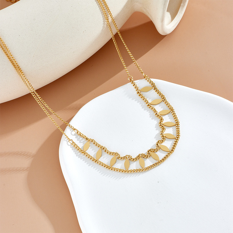 2024 New double-layer diamond-shaped sequined titanium steel necklace, women's summer Instagram sexy and cold style collarbone chain