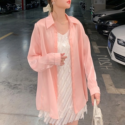 Summer women's shirts wholesale in South Korea, Korean style, fashionable, loose, versatile, breathable, ice silk long-sleeved cardigan, thin coat Specification image