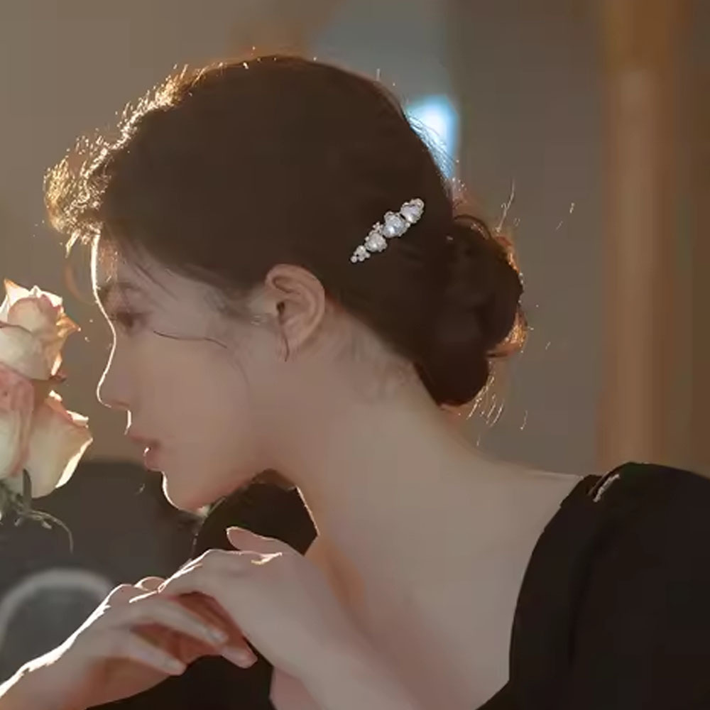 发夹/发饰/抓夹/创意饰品/施华洛抓夹产品图