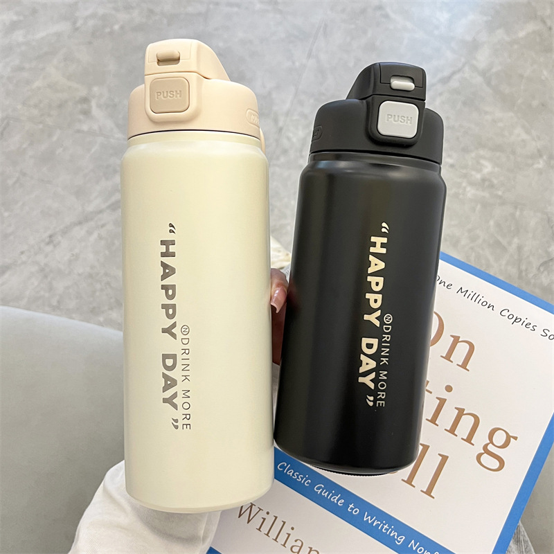 Wholesale of Yongkang fresh and simple double-drinking large-capacity insulated cups with straws, fitness and sports couple water cups and insulated kettles Application Scenario
