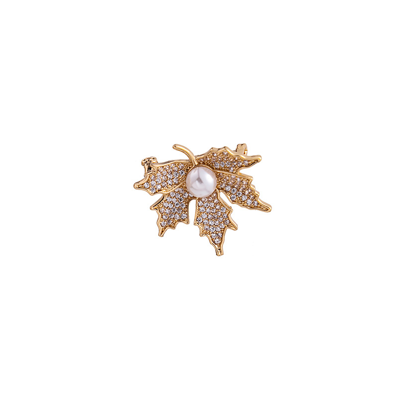 European and American maple leaf bow brooches, retro heart-shaped rabbits, diamond-encrusted brooches, pearl inlays, versatile accessories wholesale Item Picture