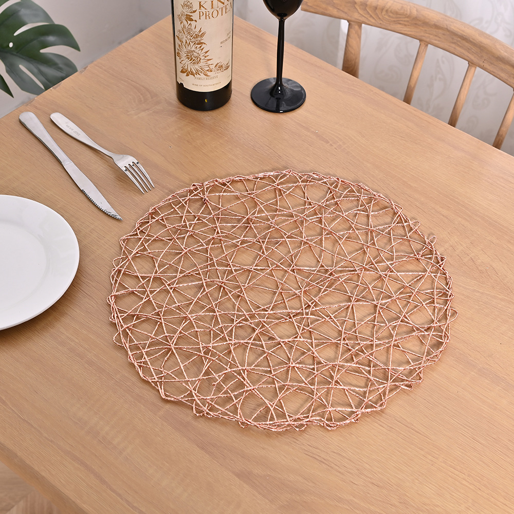 Wholesale of Nordic minimalist placemats, heat-insulating table MATS, wire woven household Western food bowl and plate MATS, round plates and teacup MATS Application Scenario