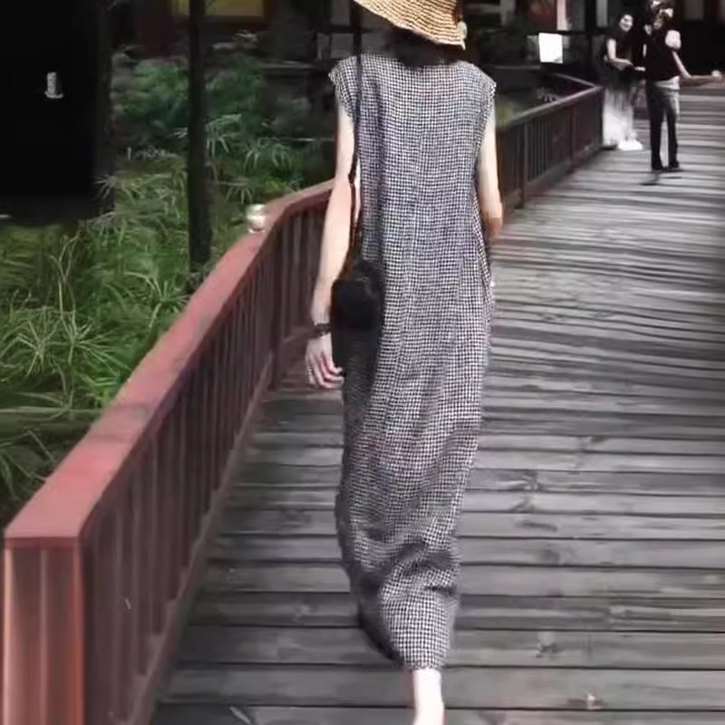 24157 Da Ai Mei Yi Yuan 2024 Summer New Stylish checked Long Dress Sleeveless casual Loose for women Application Scenario