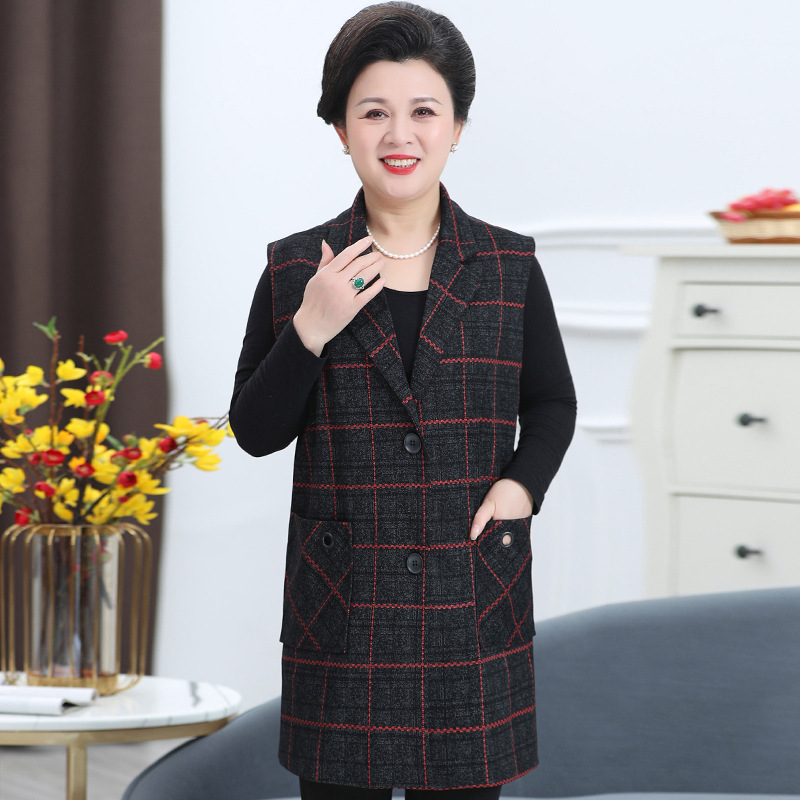 A mid-length, loose, overweight and plus-size windbreaker for a middle-aged and elderly woman in a vest, weighing 200 pounds Specification image