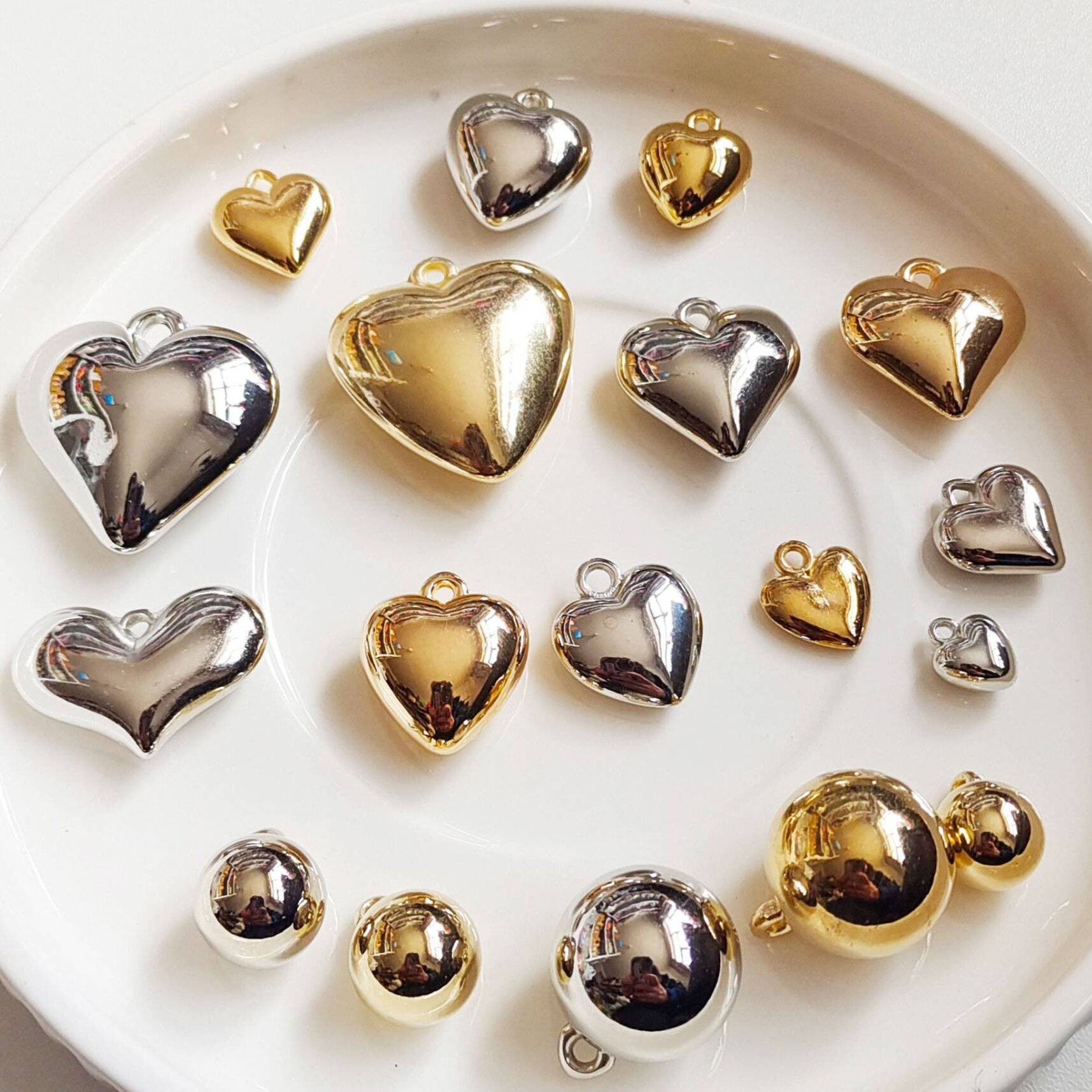 Simple Style Multi Dimensional Smooth Heart Heart Pendant Necklace Earrings Diy Accessories Materials Item Picture