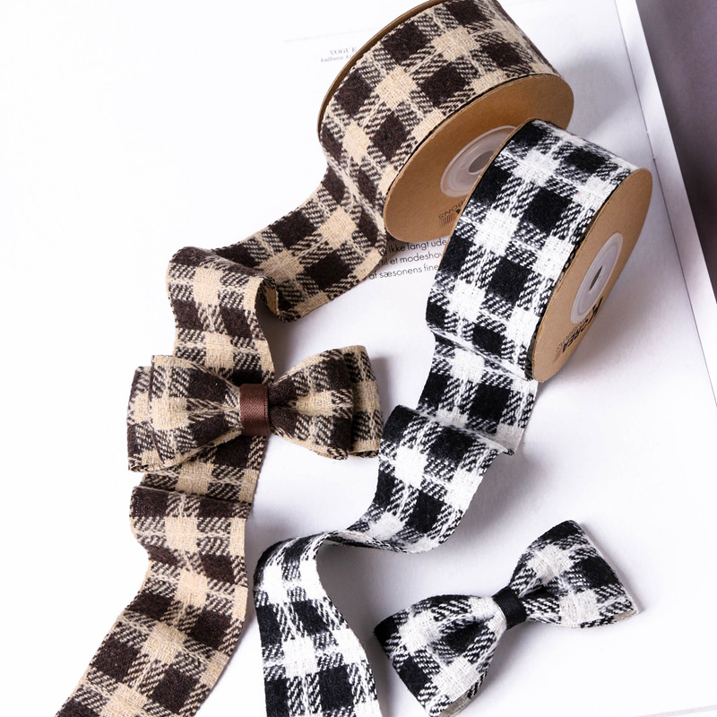 Cotton And Linen Color Matching Check Webbed Diy Bow Hair Accessories Hair Circle Clothes Bow Tie Accessories Gift Flower Packaging Application Scenario
