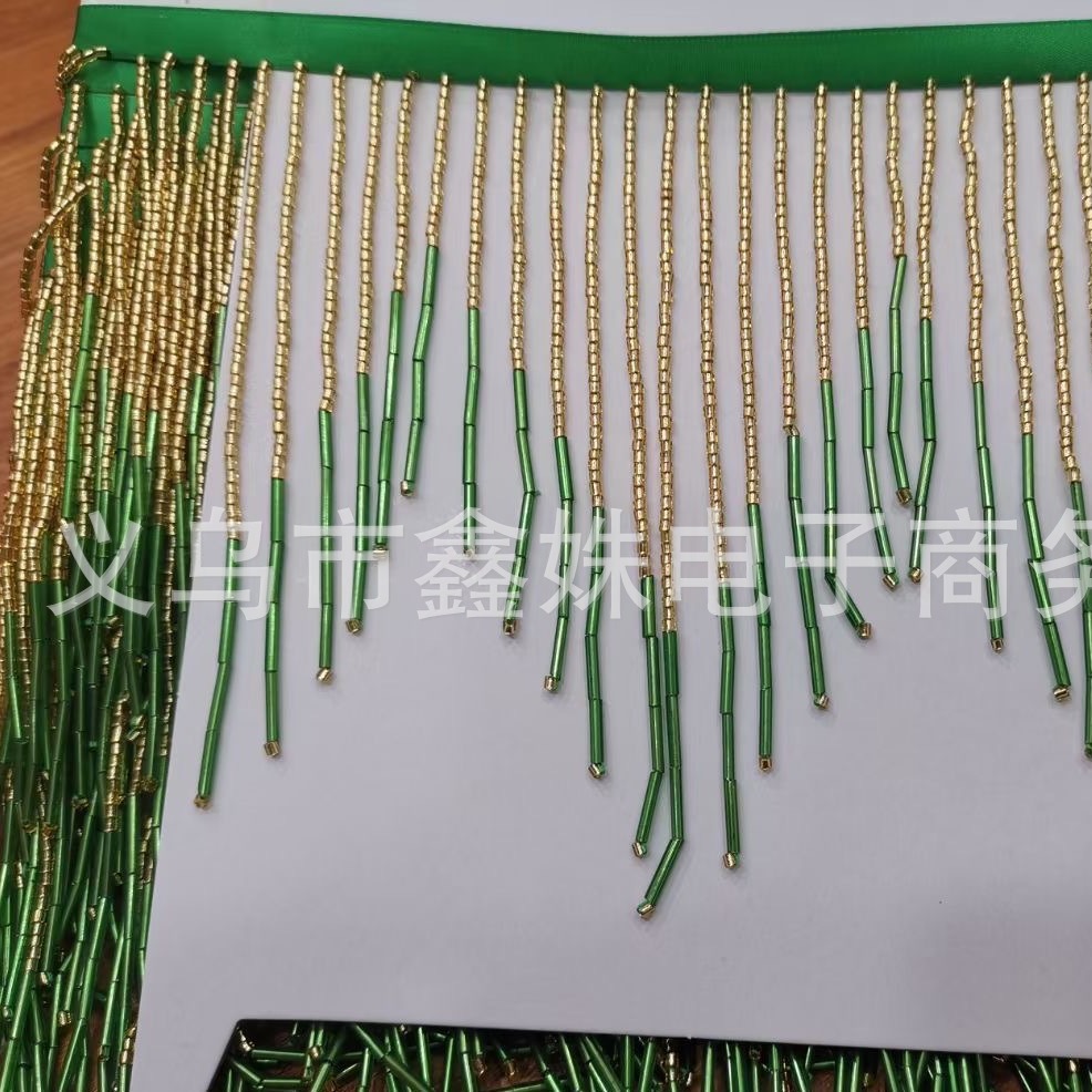 Mixed-color tube bead tassels, fashionable handcrafted wedding dresses, evening gowns, dance costumes, tassels Item Picture