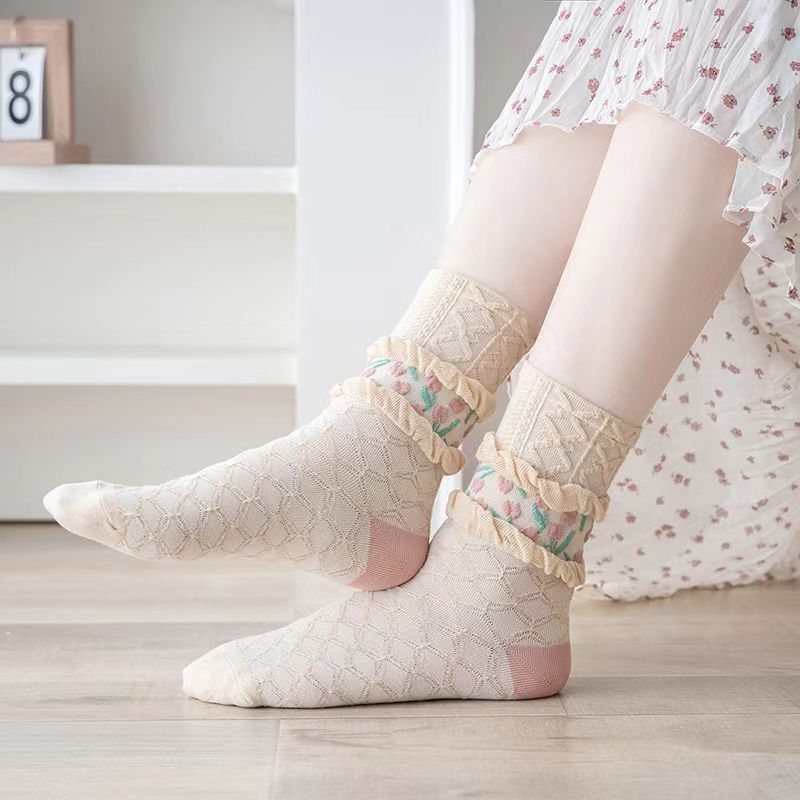Sock stall, one-piece consignment, three-dimensional tulip socks, women's forest-style mid-calf socks, autumn new style, sweet flowers, trendy pile socks, one-piece consignment Specification image