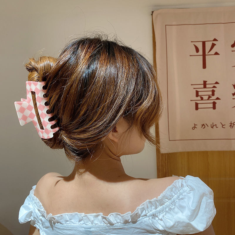The New Internet Celebrity Checkerboard Shark Clip Korean Temperament Check Clip Back Hair Clip Large Hairpin Girl details Picture