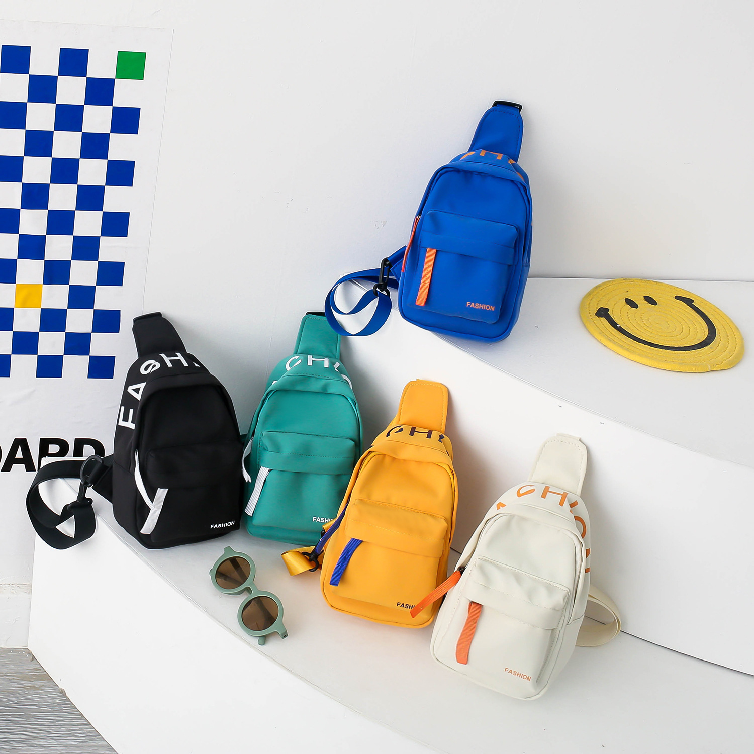 Streetwear children's crossbody bag, Korean-style foreign trade boys' canvas small chest bag, fashionable baby outdoor sports accessory bag, trendy