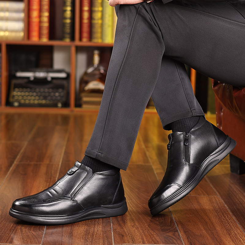 男式雪地靴实物图