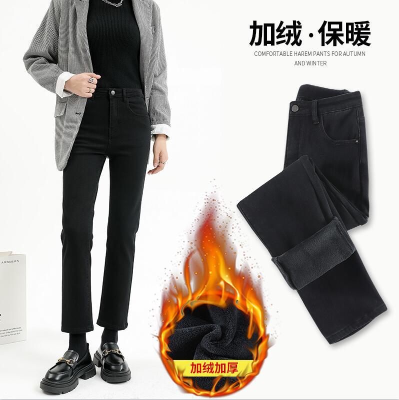 直筒牛仔裤女产品图