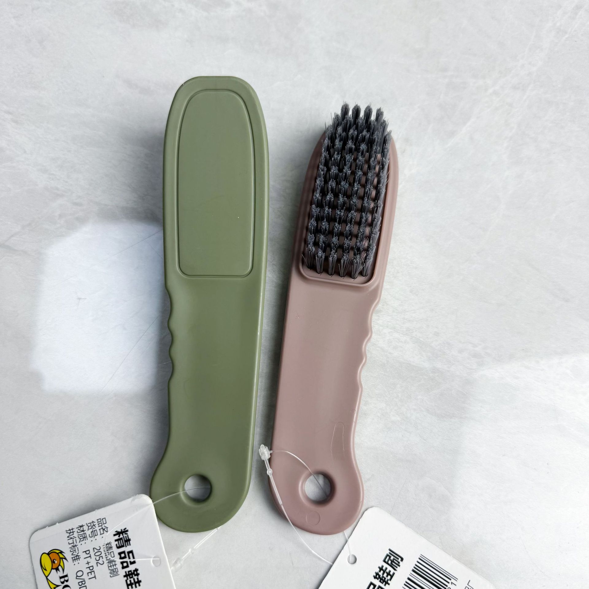 鞋套、鞋油、鞋刷、鞋用品实物图