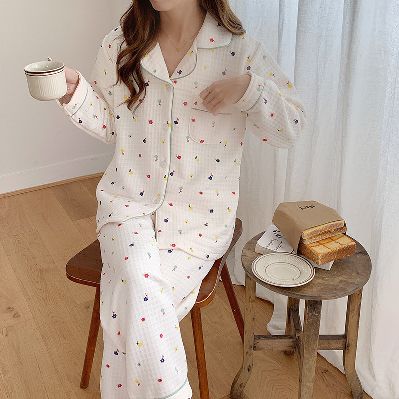 Cotton Pyjamas Autumn And Winter Pyjamas Women's Air Sandwich Cardigan Girl's Cute Cartoon Print Home Wear Set details Picture