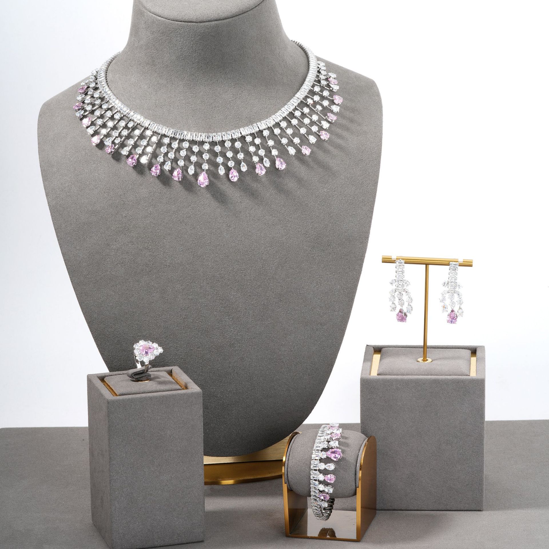 Kashi's new autumn European and American colored teardrop gemstone tassel necklace, bracelet, stud and ring set is versatile for daily use Specification image