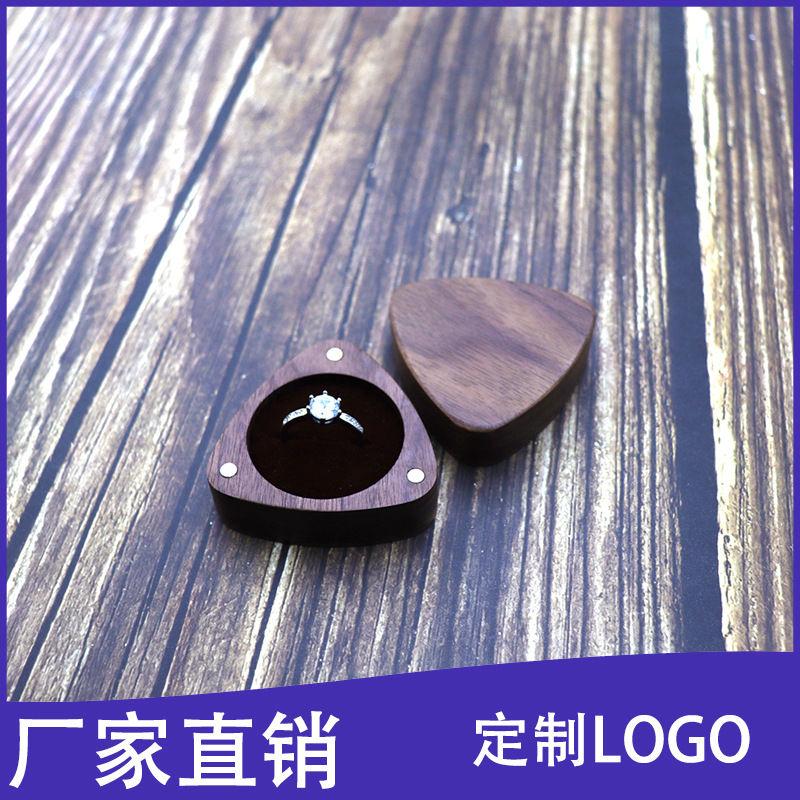 Jewelry box, triangular wooden ring box, Wood ring box, jewelry storage box, solid wood black walnut couple ring box details Picture