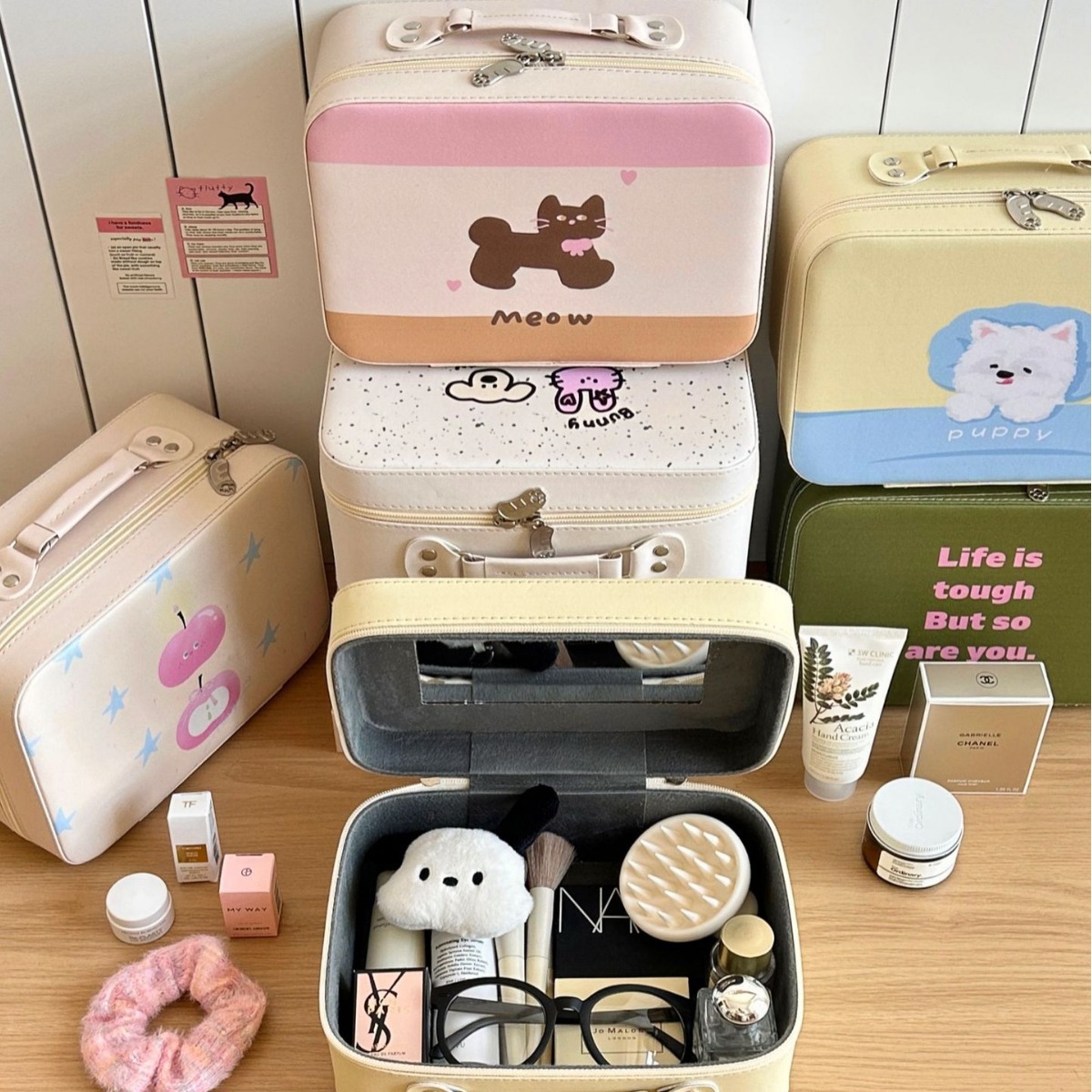 ¡Original! Lindo caso cosmético impreso alto nivel de apariencia de gran capacidad skincare storage case case with mirror cosmetic bag details Picture