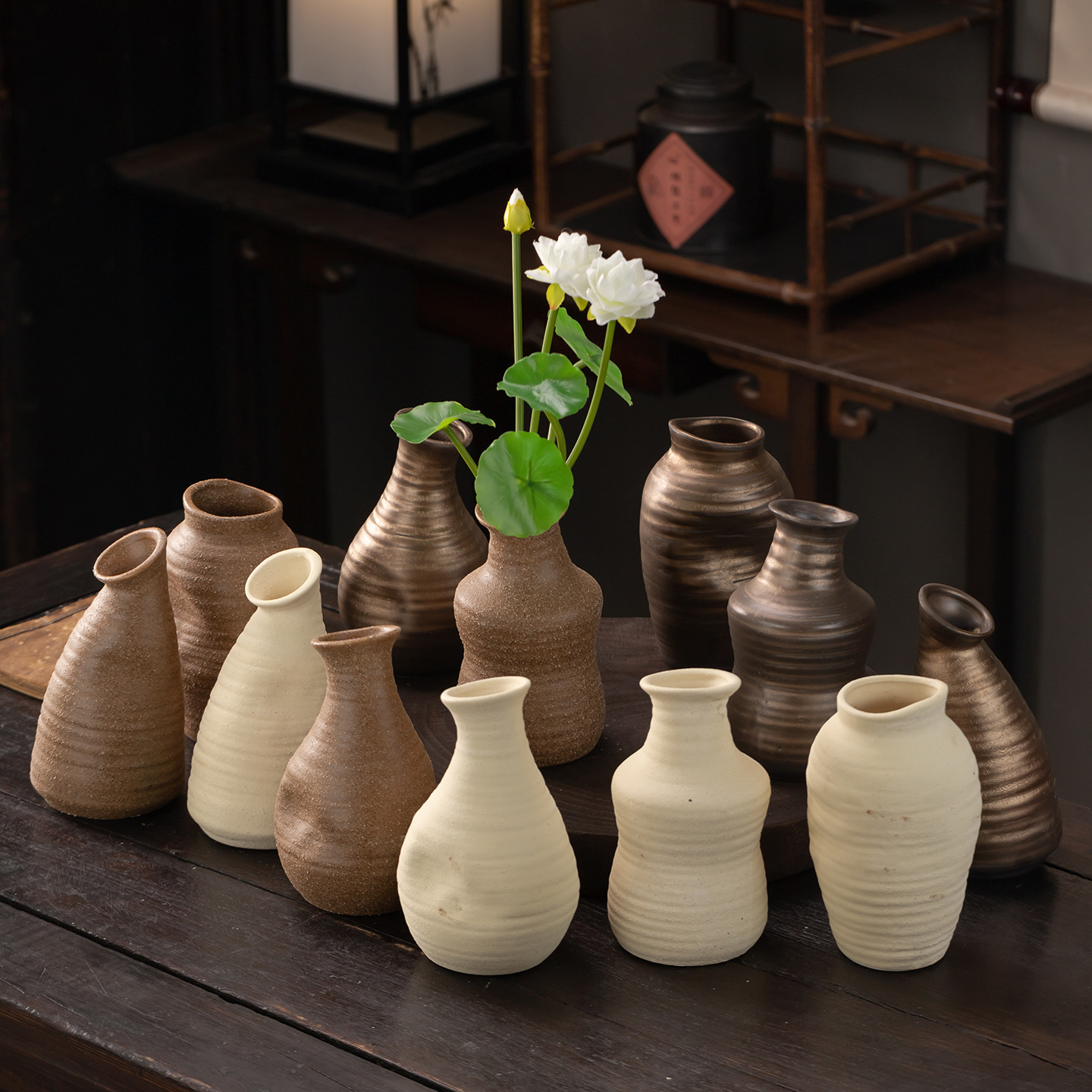 Retro Nordic minimalist vase, creative ins dried flower table, flower arrangement, creative decorative items for home living room