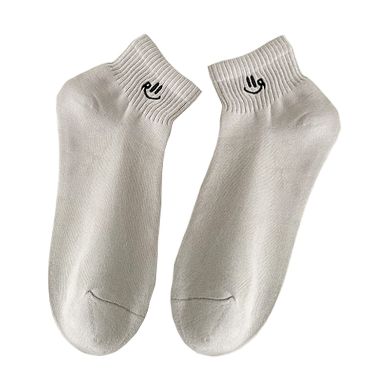 One-piece consignment of solid color socks for women, spring and summer short socks, embroidered sports and trendy breathable short cotton socks, wholesale of women's socks in Zhuji, one-piece consignment Item Picture