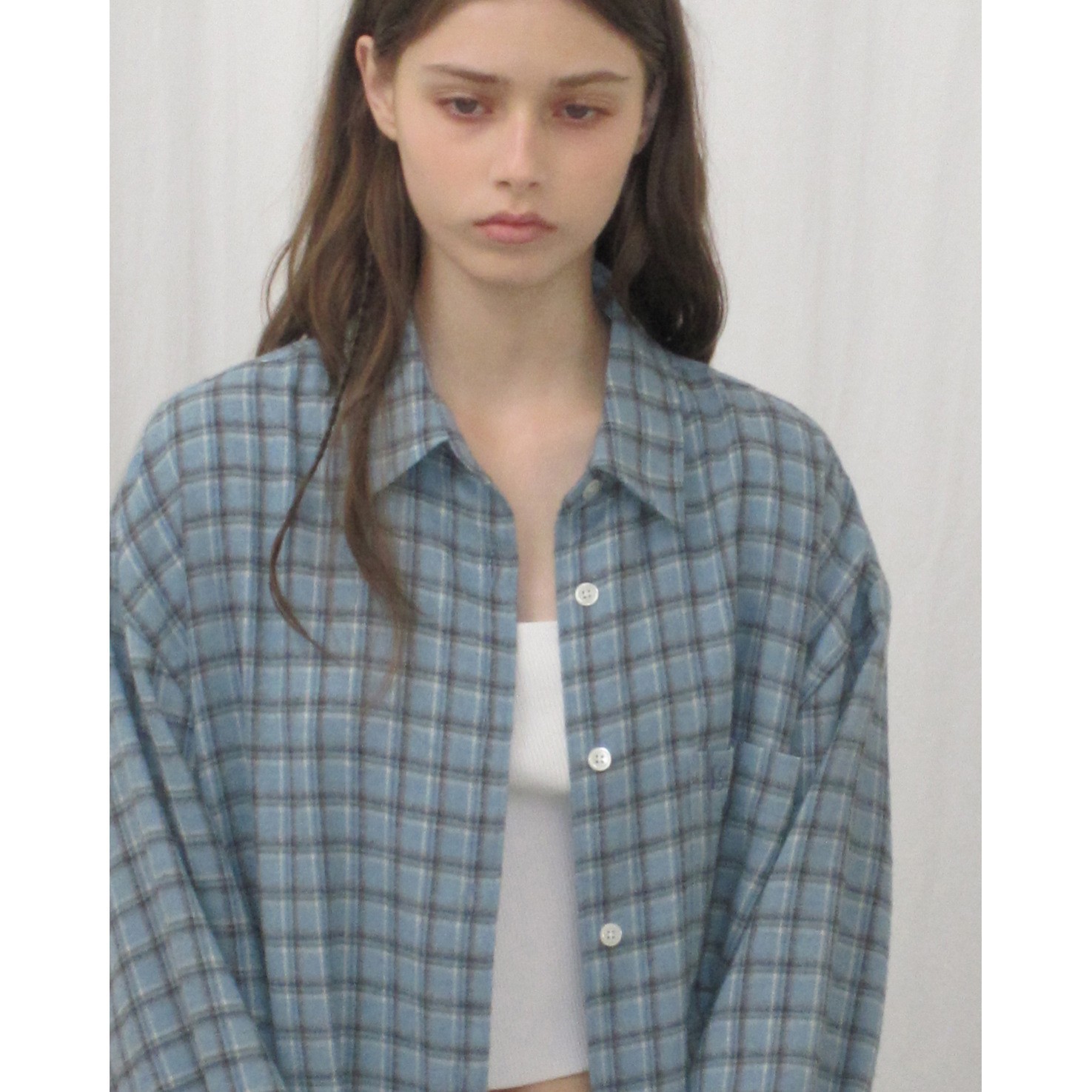 Some of the 2024 autumn new styles of retro embroidered checkered shirts by Korean designer low cl*ssic are now available Application Scenario