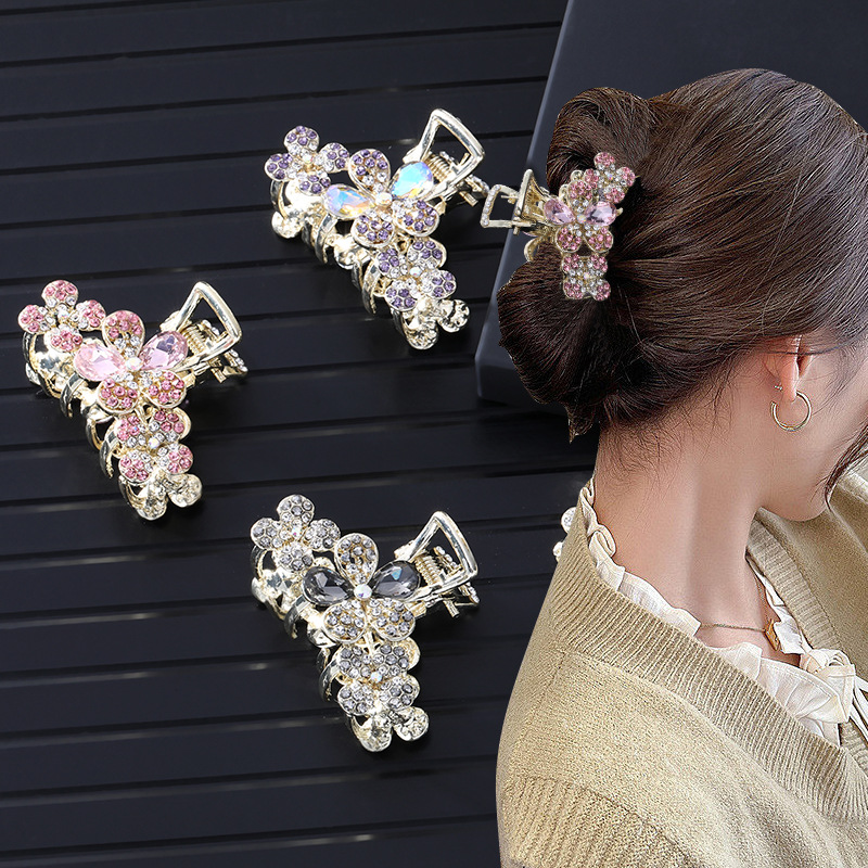 Large-sized clip headwear, women's hair clip, Korean sparkling water diamond, mother's hair clip, women's clip, back of the head updo hair clip details Picture