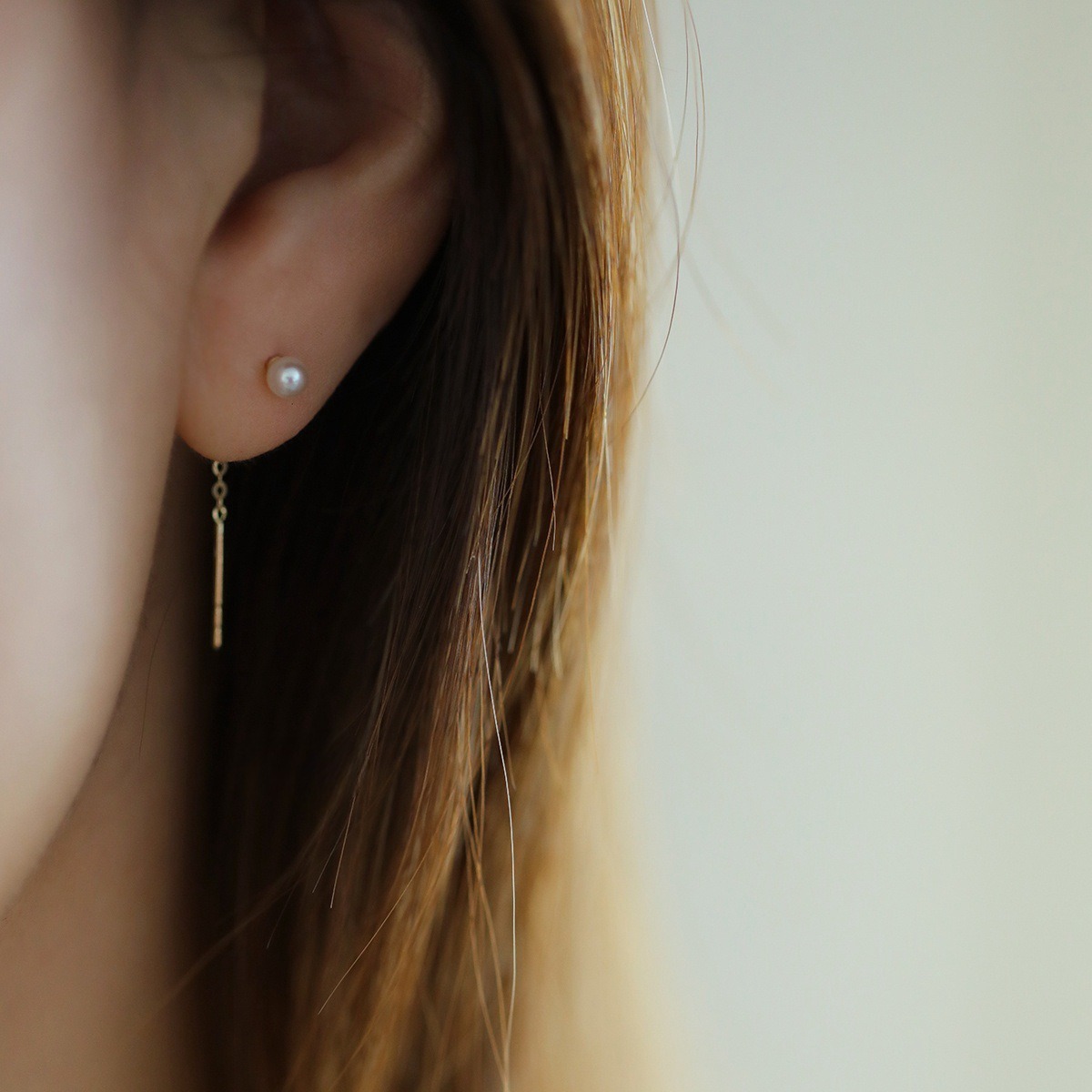 S925 Silver plated with 14K gold - Minimalist and gentle - beaded pearls - Exquisite ear thread earrings - Simple and everyday - romantic details Picture