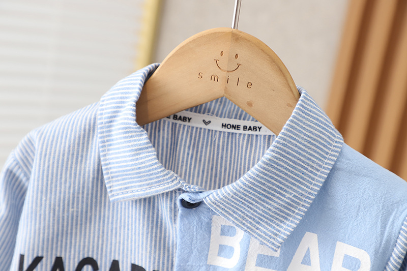 New long-sleeved shirts for boys, stylish Korean-style tops for children in spring and summer, trendy vertical striped shirts for kids Application Scenario