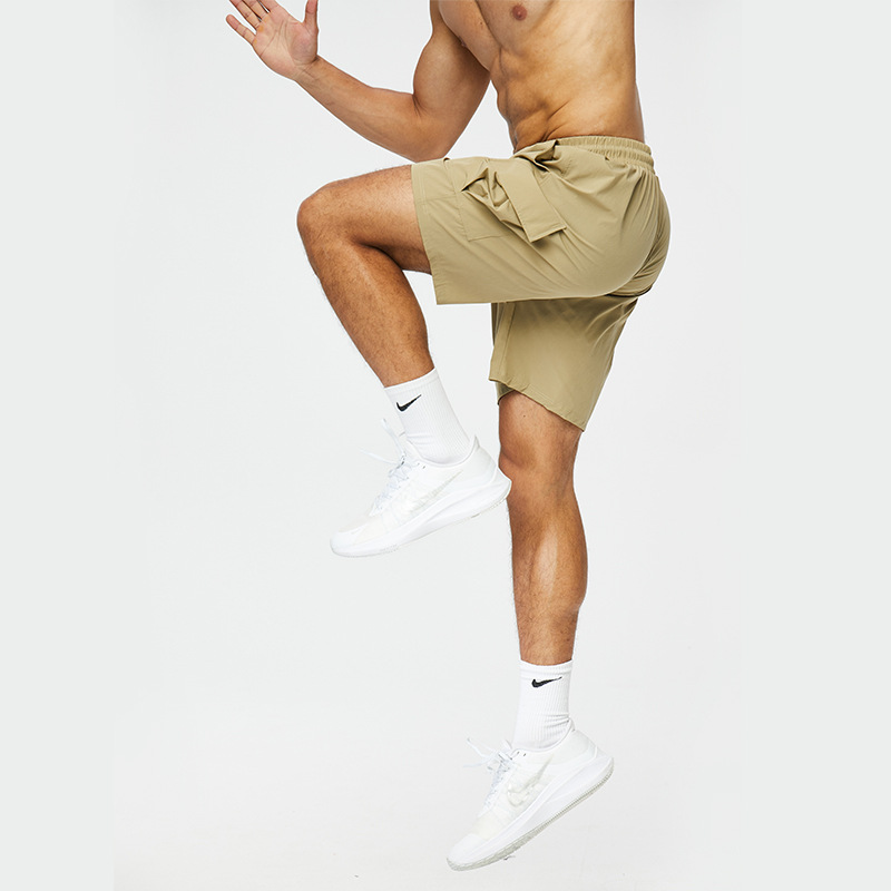 men's trendy workwear pants five-point sports shorts details Picture