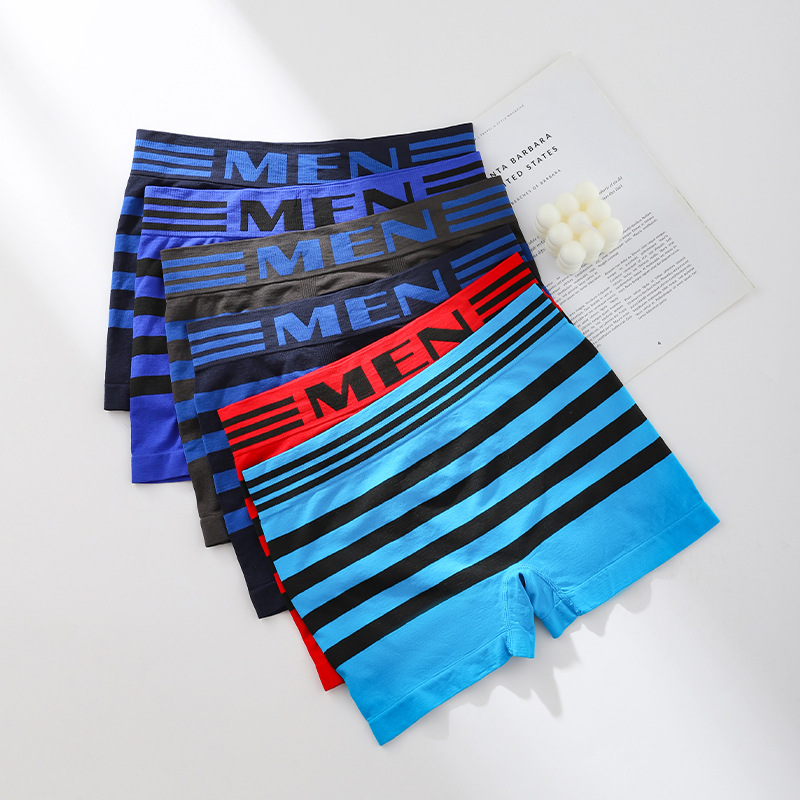 Wholesale Men's Underwear Seamless Boxers Thin Breathable Elastic Underwear Quick Dry Comfortable Sports Boxers details Picture